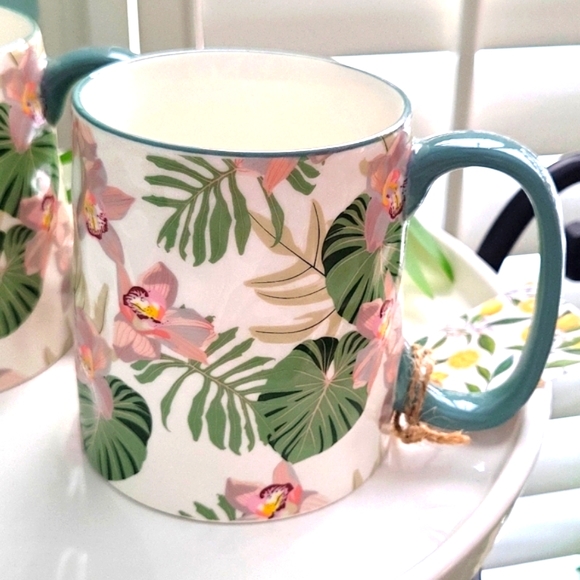 Coffee Mugs Set of 2 Tropical Palm Leaf  Artisan Collection New with tags - Picture 3 of 7